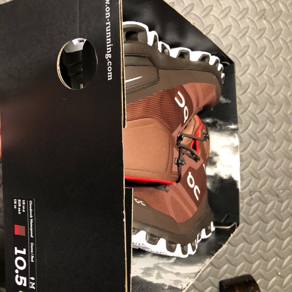 ON Running Cloudrock Mens Waterproof Mid Boot Hike - Picture 12 of 12